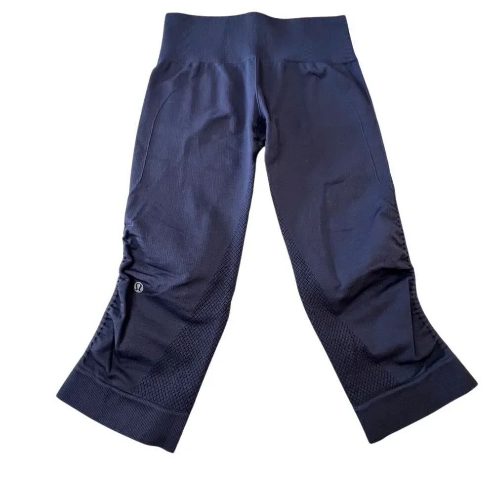 Lululemon Women's In The Flow Crop II Legging Pants Heathered Blue Size 6